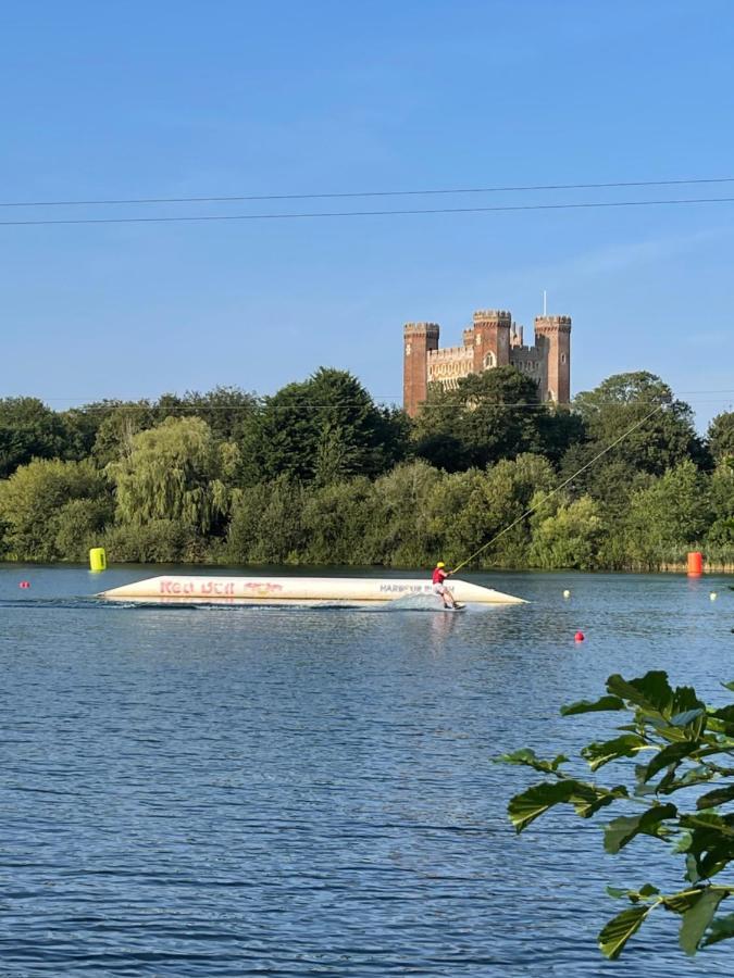 Holiday Home Breaks At Tattershall Lakes كوننزبي المظهر الخارجي الصورة